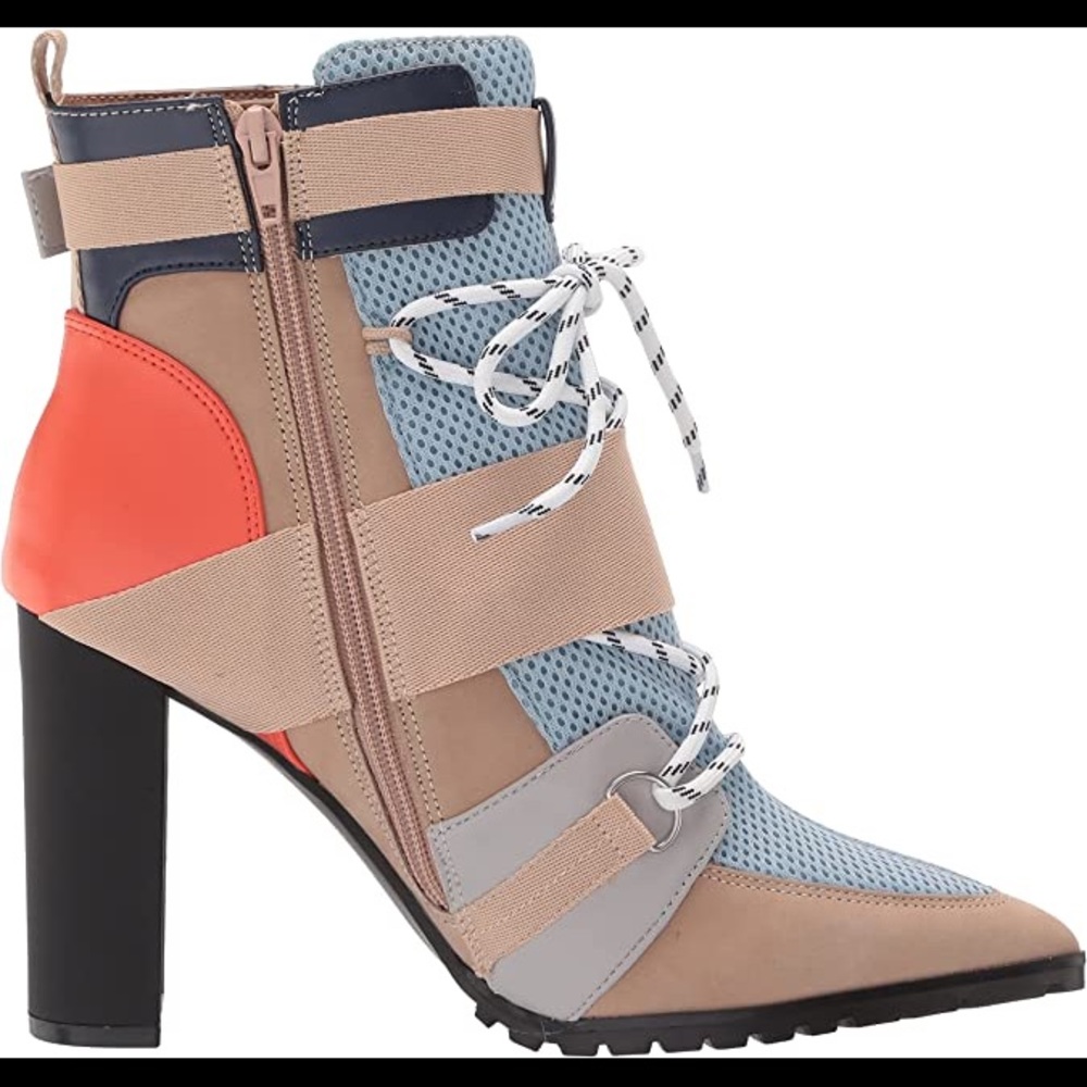 Steve Madden Women’s Illusion Ankle Boot Size 10